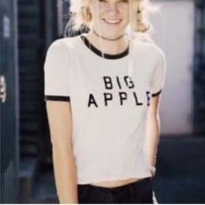 ⭐️Brandy Melville T-Shirt⭐️